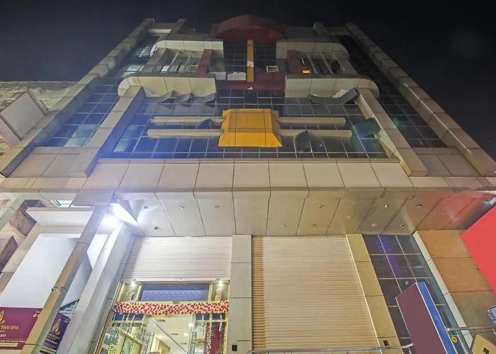 Collection O Regal Near Iskon Temple , Abids Hotel Hyderabad