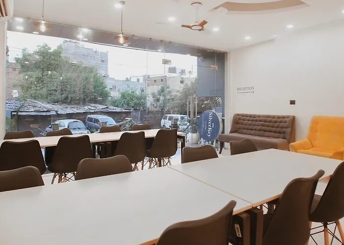 Super Hotel O Silver Key Mm Residency New Delhi