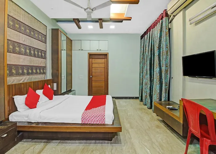 Oyo Flagship Tara Holiday Homes Stay Varanasi