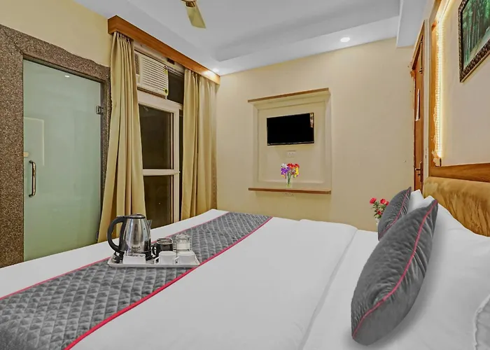 Townhouse Lucky Grand Palace Ghaziabad