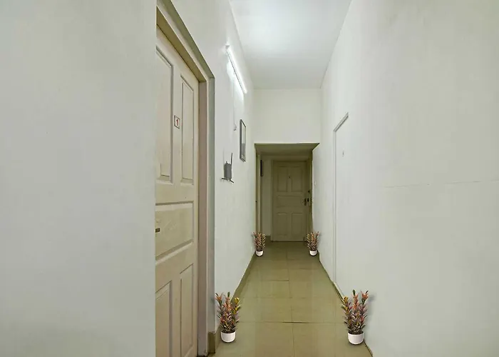 Hotel O Avi Gust House Kolkata