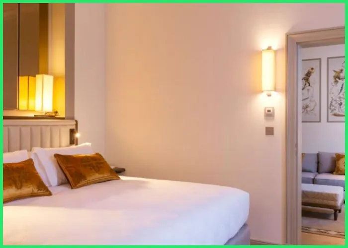 Hotel Kuber Palace: Beachfront Comfort with Temple Proximity Puri