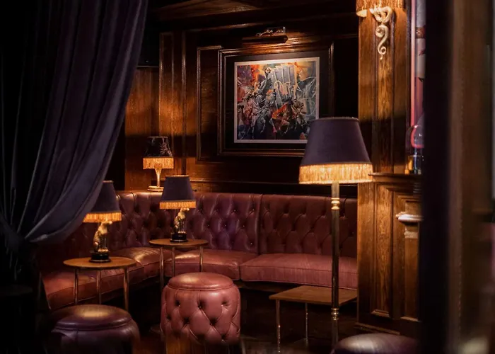 House Of Gods Royal Mile Hotel Edinburgh
