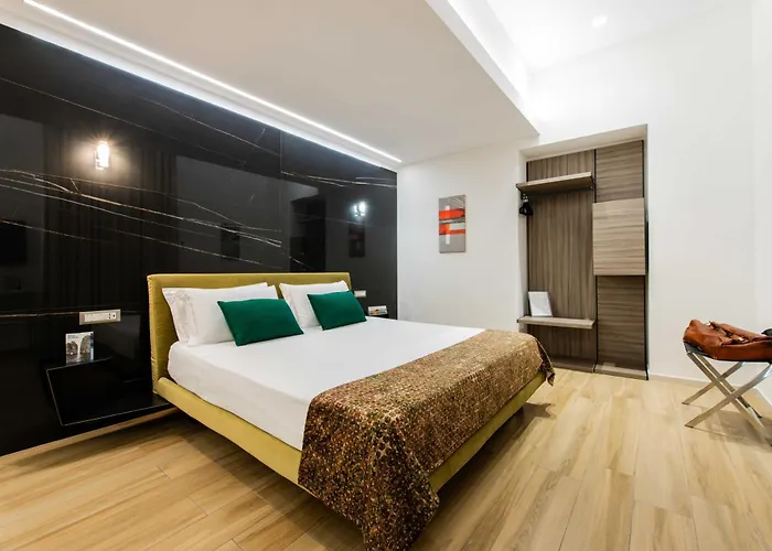 Municipio Luxury Suite Naples