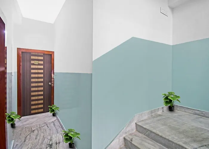 Hotel O Diamond Regency Near Birla Mandir Kolkata