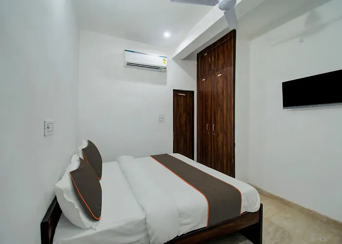 Oyo 82094 Hotel Saras Inn Jaipur