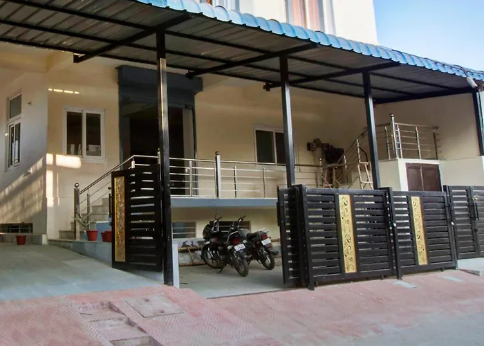 Oyo 82094 Hotel Saras Inn Jaipur