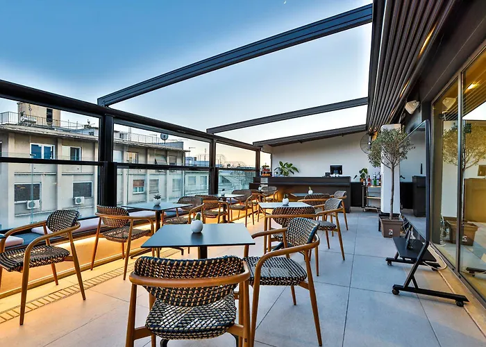 Vision Omonia, Athens Hotel