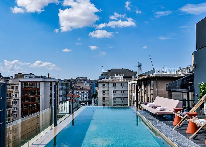 Vision Omonia, Athens Hotel