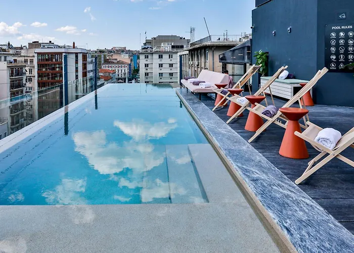 Vision Omonia, Athens Hotel