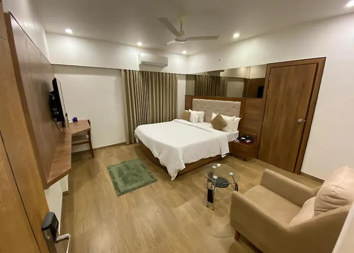 Hotel Evershine Rajkot