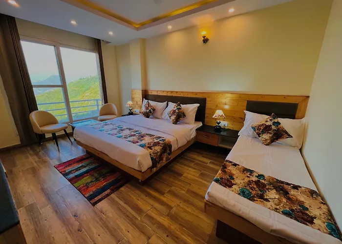 Hotel Golden Temple View By La Casa With Swimming Pool Amritsar