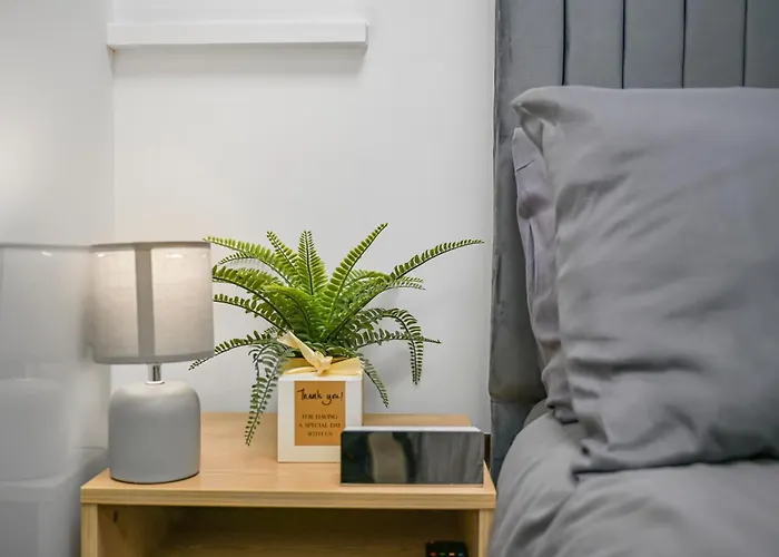 Spacious Private Rooms Near Central London