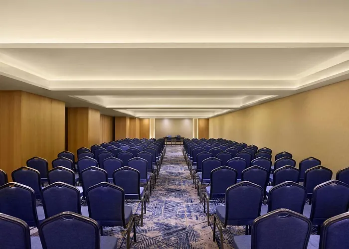 Fairfield By Marriott Mumbai Andheri West