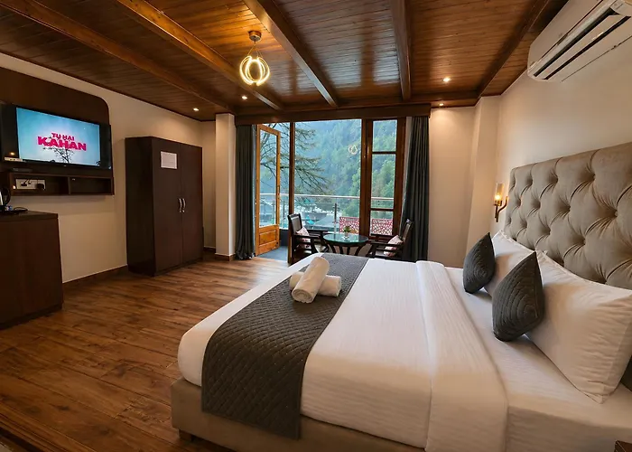 Hotel The Blueberry With Swimming Pool - By Aasia Holidays Kasol