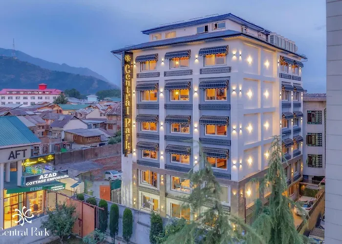 Hotel Central Park Near Dal Lake Srinagar 