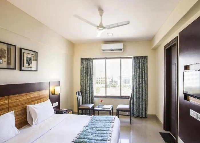 Collection O Reeva Regency Hotel Shirdi