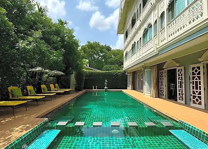 At Pingnakorn Riverside Hotel Chiang Mai