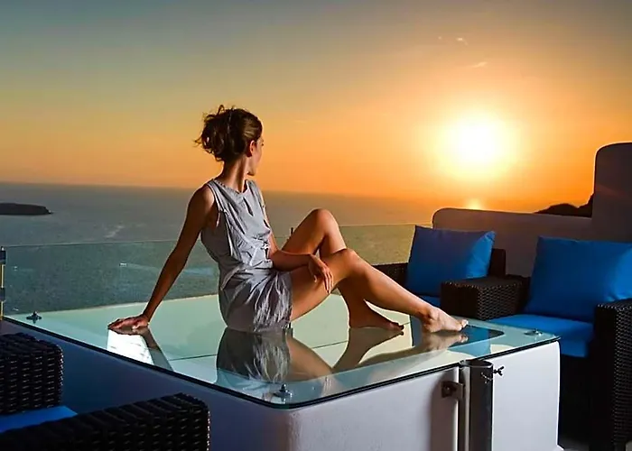 Hyperion Oia Suites