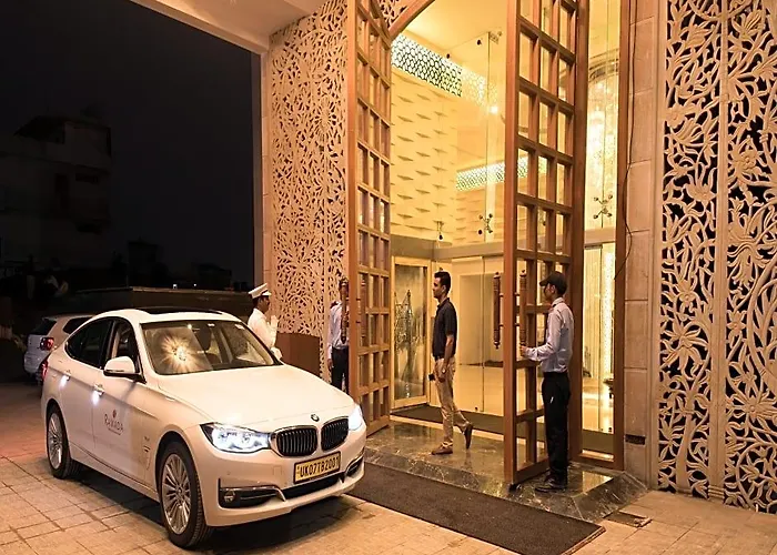 Ramada By Wyndham Dehradun Chakrata Road Hotel