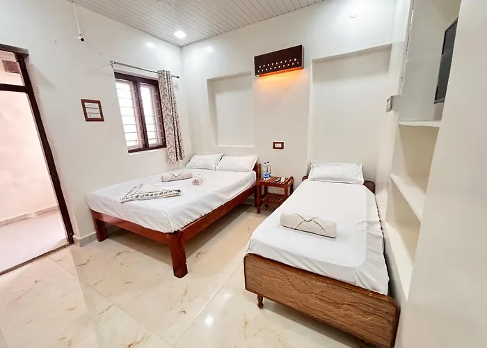 Mahesh Guest House Hampi
