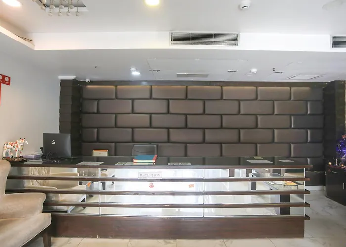 Hotel O Arora Shoppers Park Ghaziabad