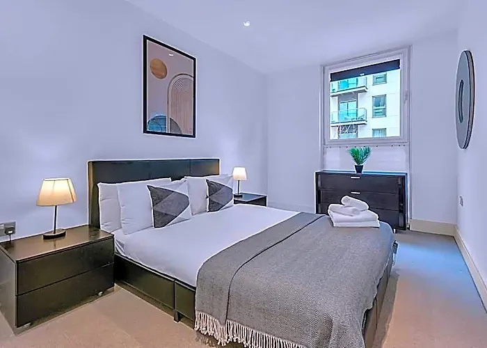 Lanterns Court Serviced Apartments By Thesqua.Re London