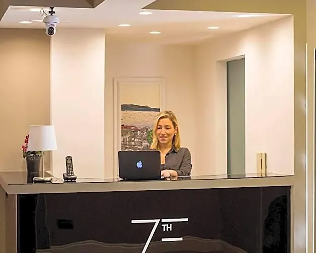7Th Floor Suite Naples
