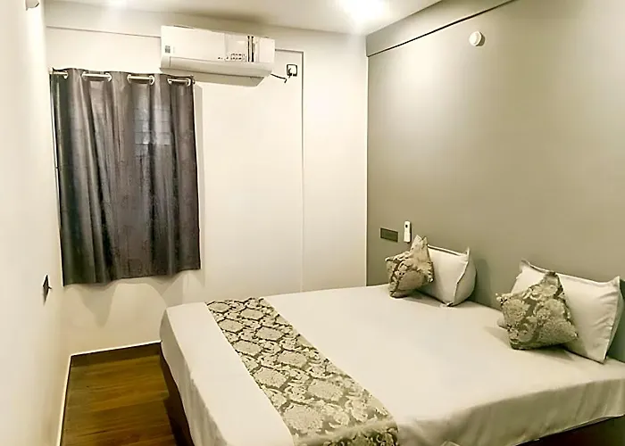 Le Grace Ss Colony Hotel Madurai