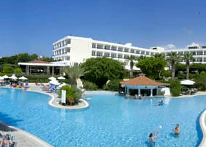 Avanti Hotel Paphos