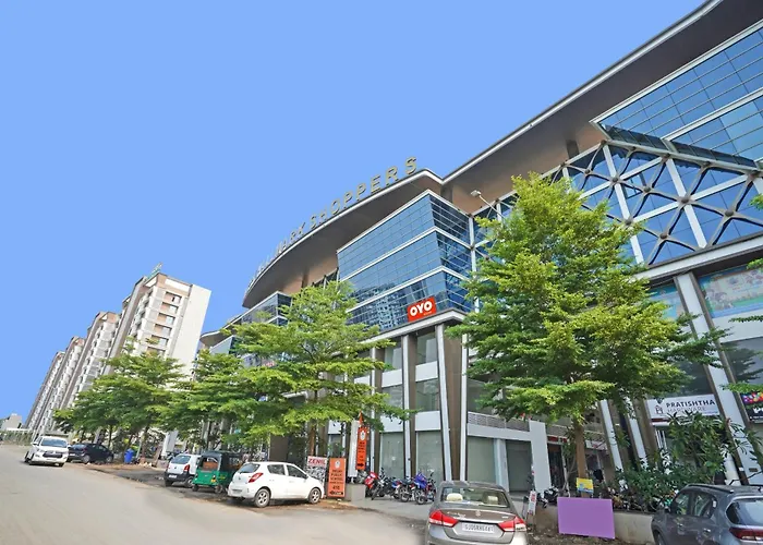 Hotel O Sai Paradise Surat