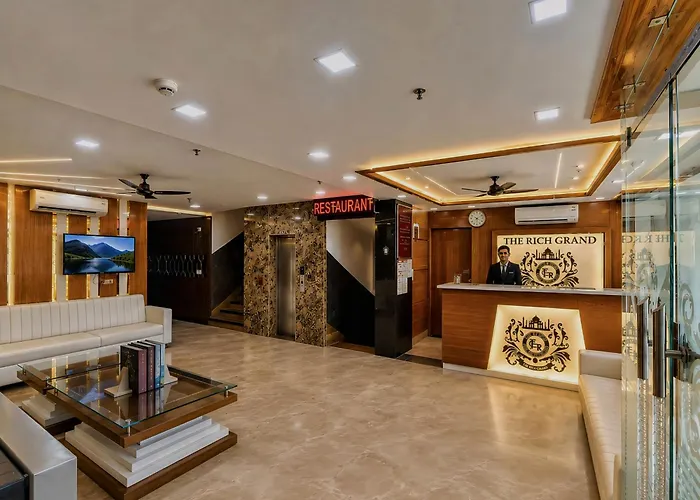 Rich Grand Hotel Agra 