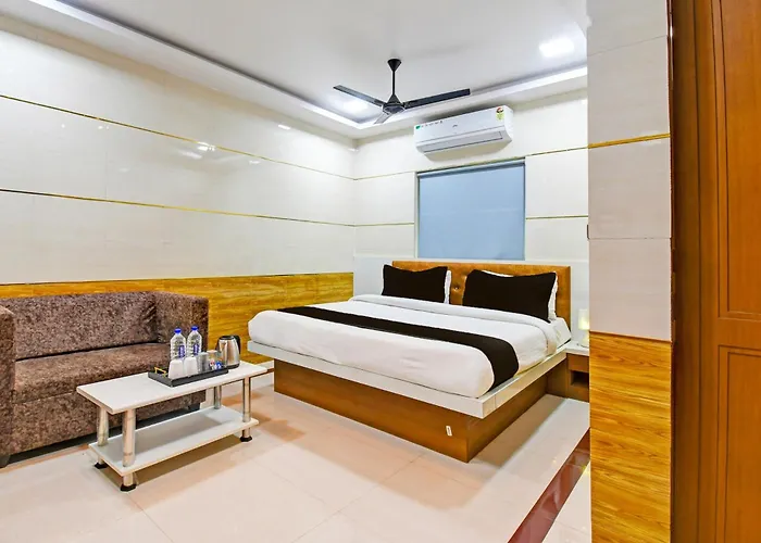 Super Hotel O Maa Bhubaneswari Hotel