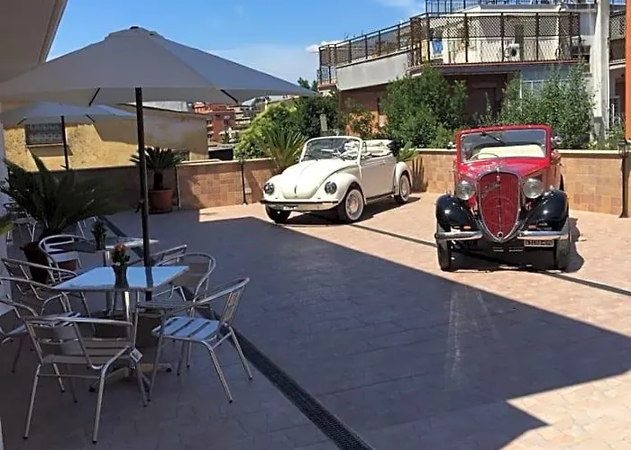 Beb La Lupa Bed & Breakfast Rome
