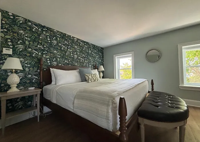 Breakwater Inn Kennebunkport