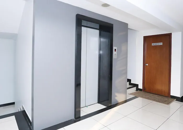 Super Townhouse Malabar Illam Kochi Hotel