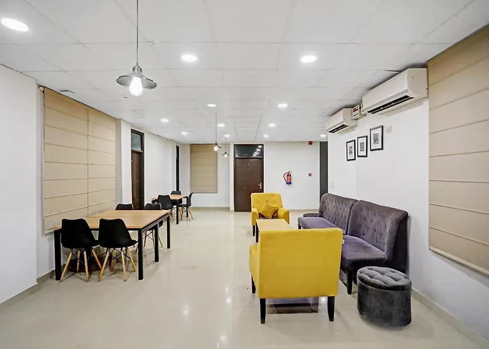 Super Collection O Agniv Residency Near Saket Metro Hotel New Delhi