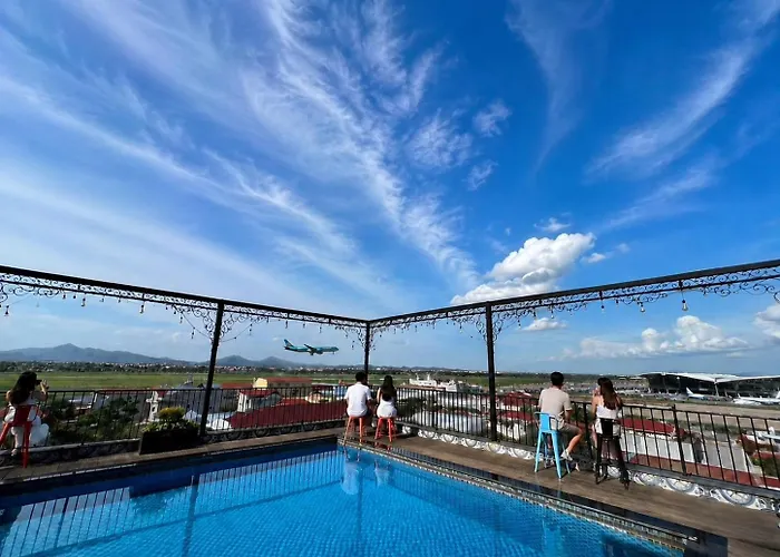 Paragon Noi Bai Hotel & Pool Hanoi