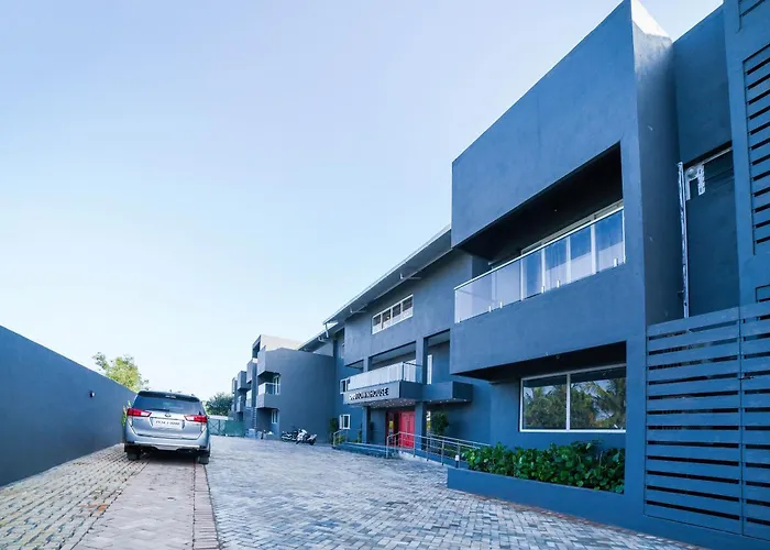 Townhouse 211 Laguna Ecr Near Juhu Beach Chennai