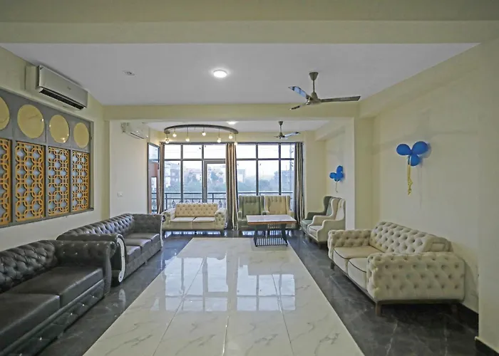 Oyo 79529 Heart Beat Hotel Noida