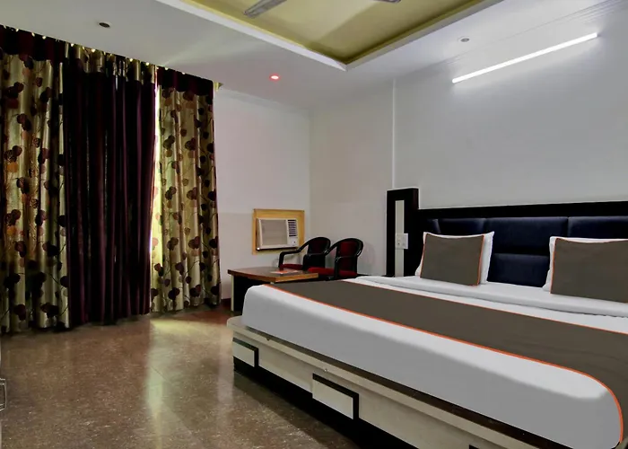 Collection O The Shree Dhar Niwas Hotel Katra 
