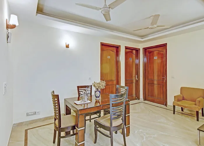 Collection O Imperial Oak Near Leisure Valley Park Gurgaon