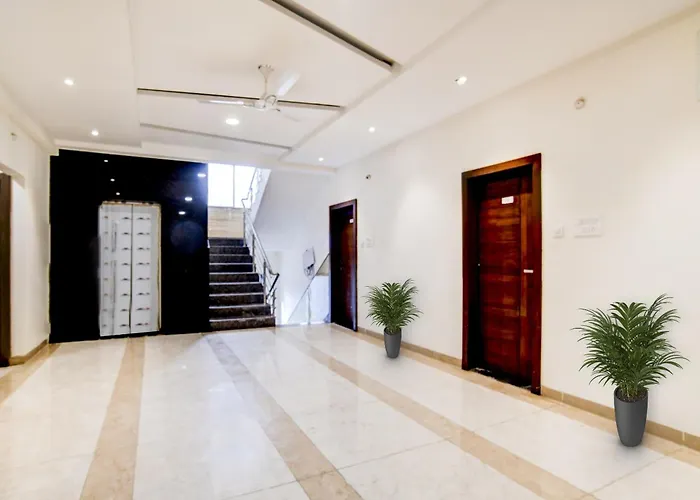 Collection O Task Hotel Indore
