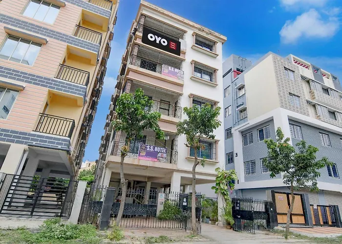 Collection O New Avro Hotel Near Eco Park Kolkata
