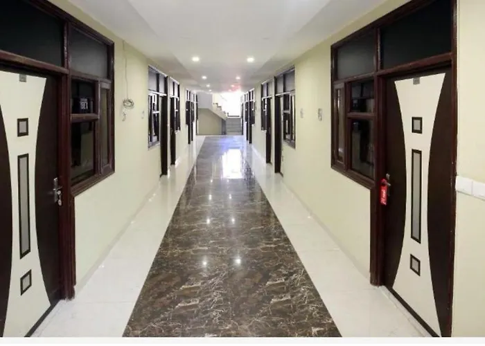 Hotel O Alpine Chandigarh