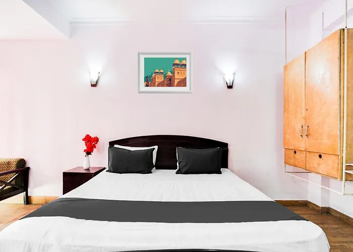 Hotel O Noida Stay