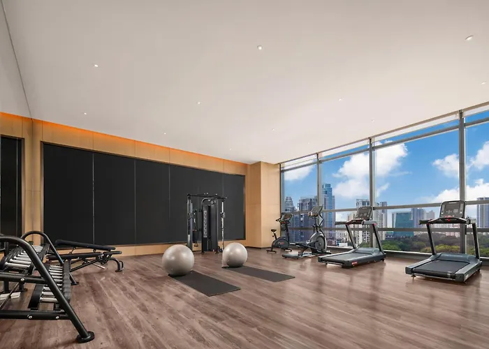Holiday Inn Express Shenzhen Futian Center By Ihg