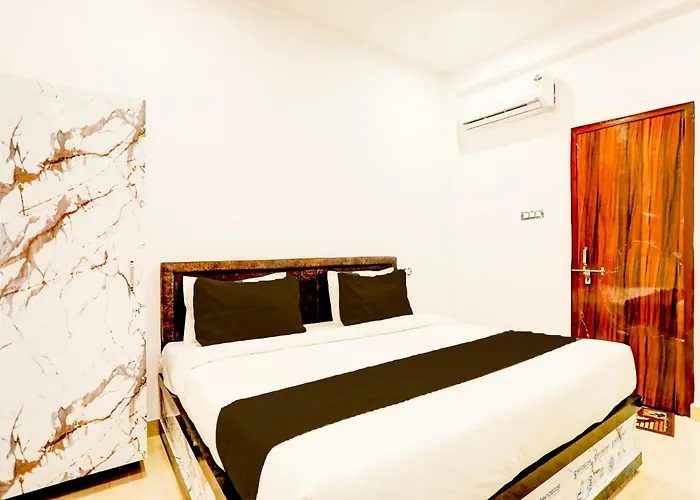 Hotel O Aditya Residency Varanasi