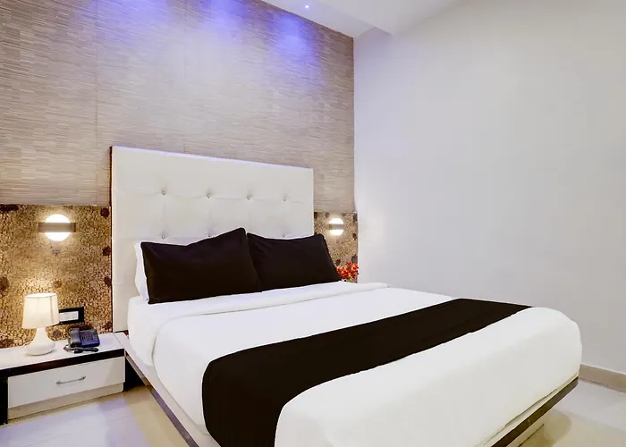 Hotel O Golden Star Mumbai