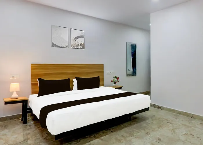 Hotel O Living Tree In Hyderabad